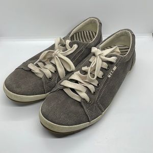 Taos Star Low Top Sneakers 8.5